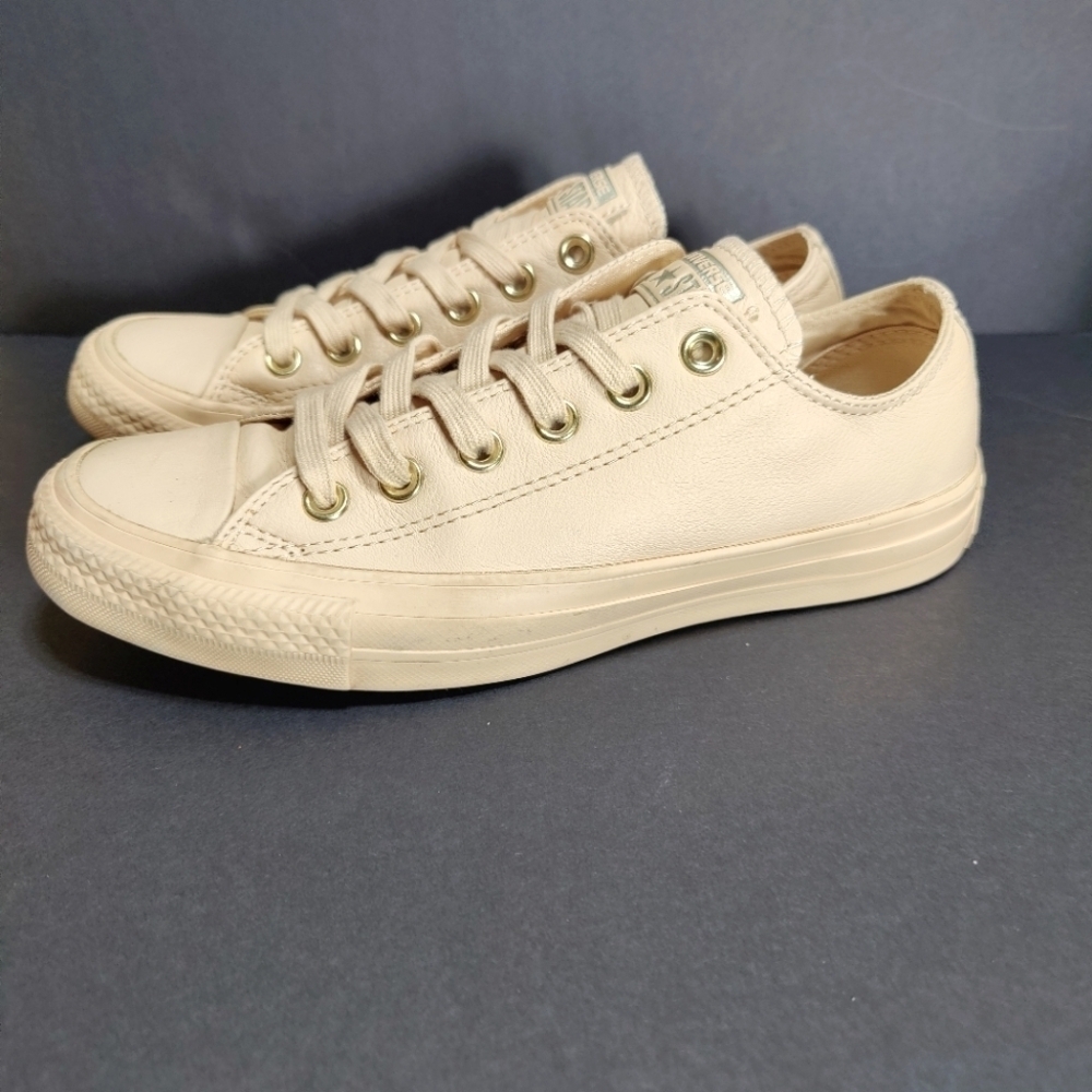 Converse Chuck Taylor All Star Leather Low Top Blush Lace Up Sneakers Wmn 7 Men